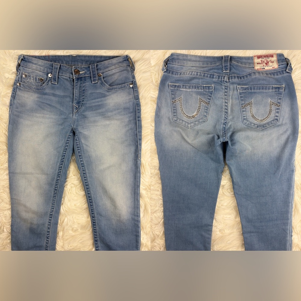 True Religion ‘Capri’ Cropped Jeans ~ in Light Blue Wash w/ Studs ~ Size 28 - Picture 4 of 16